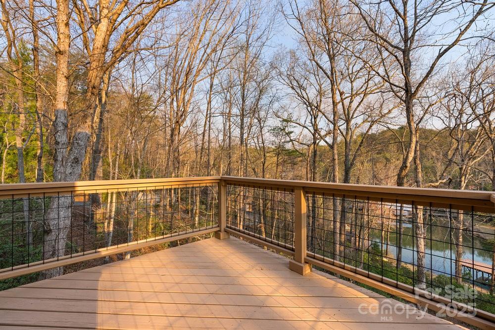 LAKE LANIER - Residential