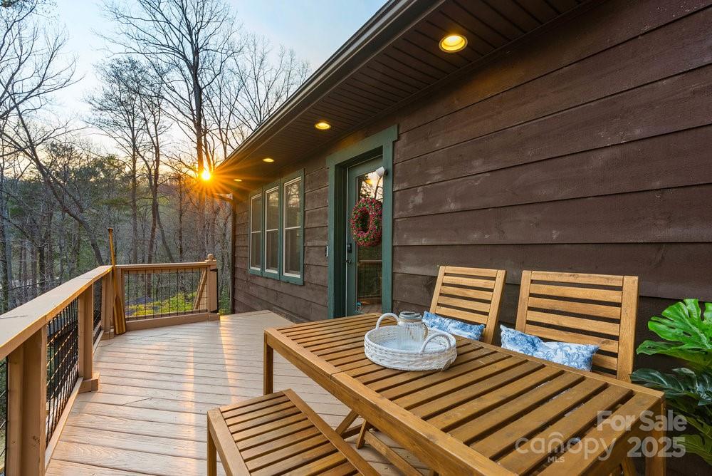 502 CALEDONIA Loop