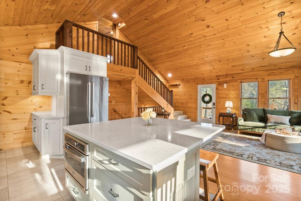 LAKE LANIER - Residential