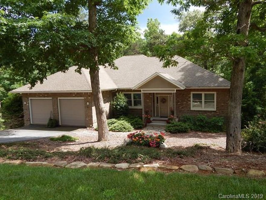 Creekside frontage on this Tom Jackson designed golf course community. All brick 3 Bedroom/ 2 full bath low maintenance home located on the 12th fairway in Silver Creek Plantation nestled in the Foothills of Western North Carolina South Mountain region with easy access to I-40, Lake James, Asheville and Charlotte. Property borders Silver Creek with year round water and golf course views. The home opens to an abundance of natural light. Main level features an open foyer, great room with gas fireplace, built-in cabinets, formal dining, generous kitchen with all appliances included leading out to a private back deck. Master ensuite on the main with dbl vanities and large walk in closets along with 2 additional gracious BR's 2nd full bath and laundry. Part Fin Bsmt w/ 4th BR- office, Plumbed 3rd Bath, Rear walkout, Dbl Garage.