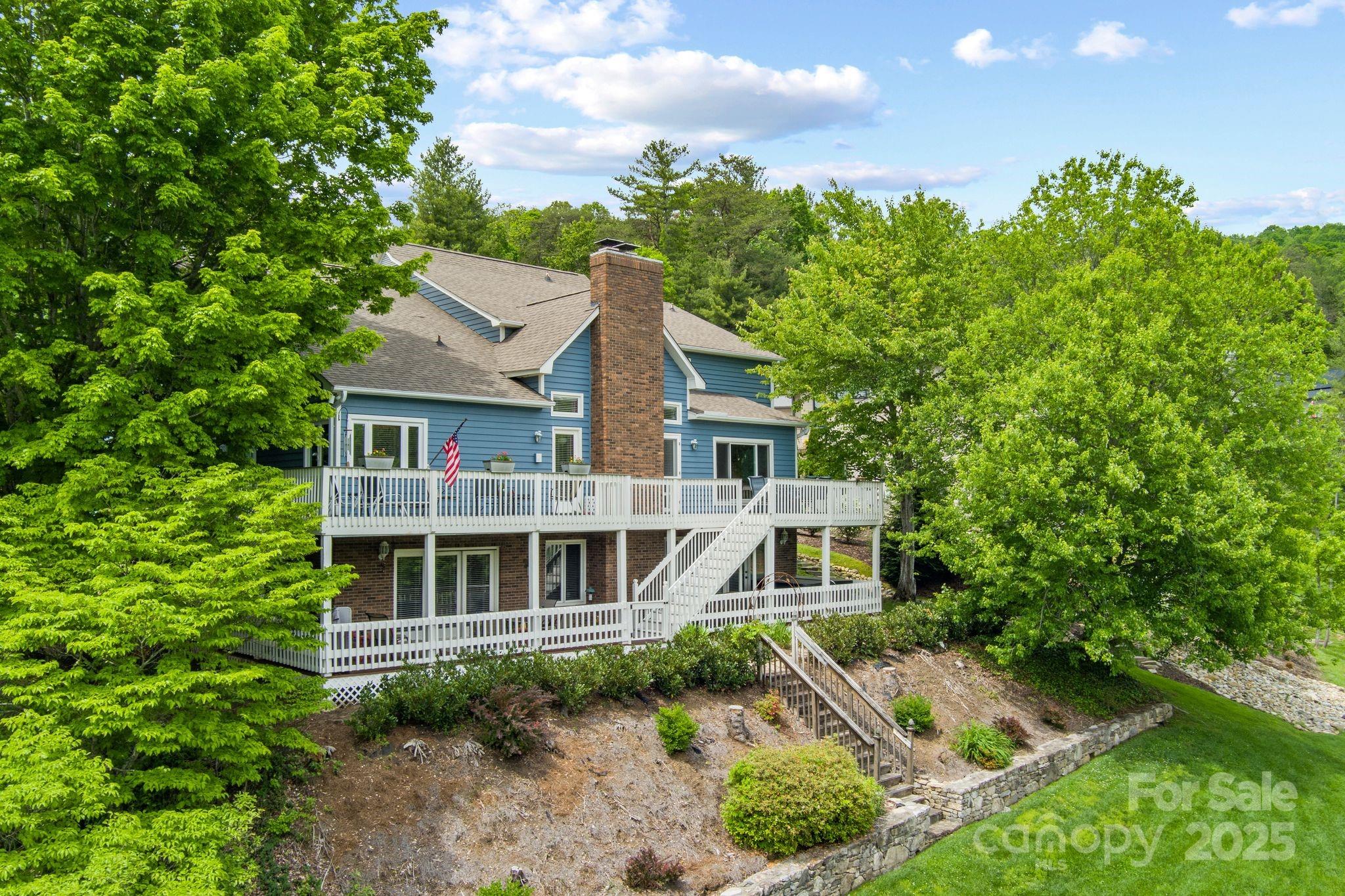 6 Valley Drive