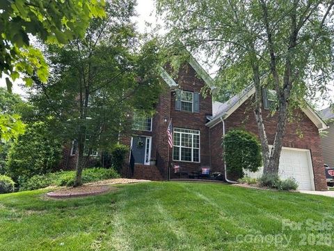 Photo of 235 Shoreline Parkway, Tega Cay, SC 29708 (MLS # 4385606)