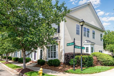 939 White Point Drive Huntersville NC 28078