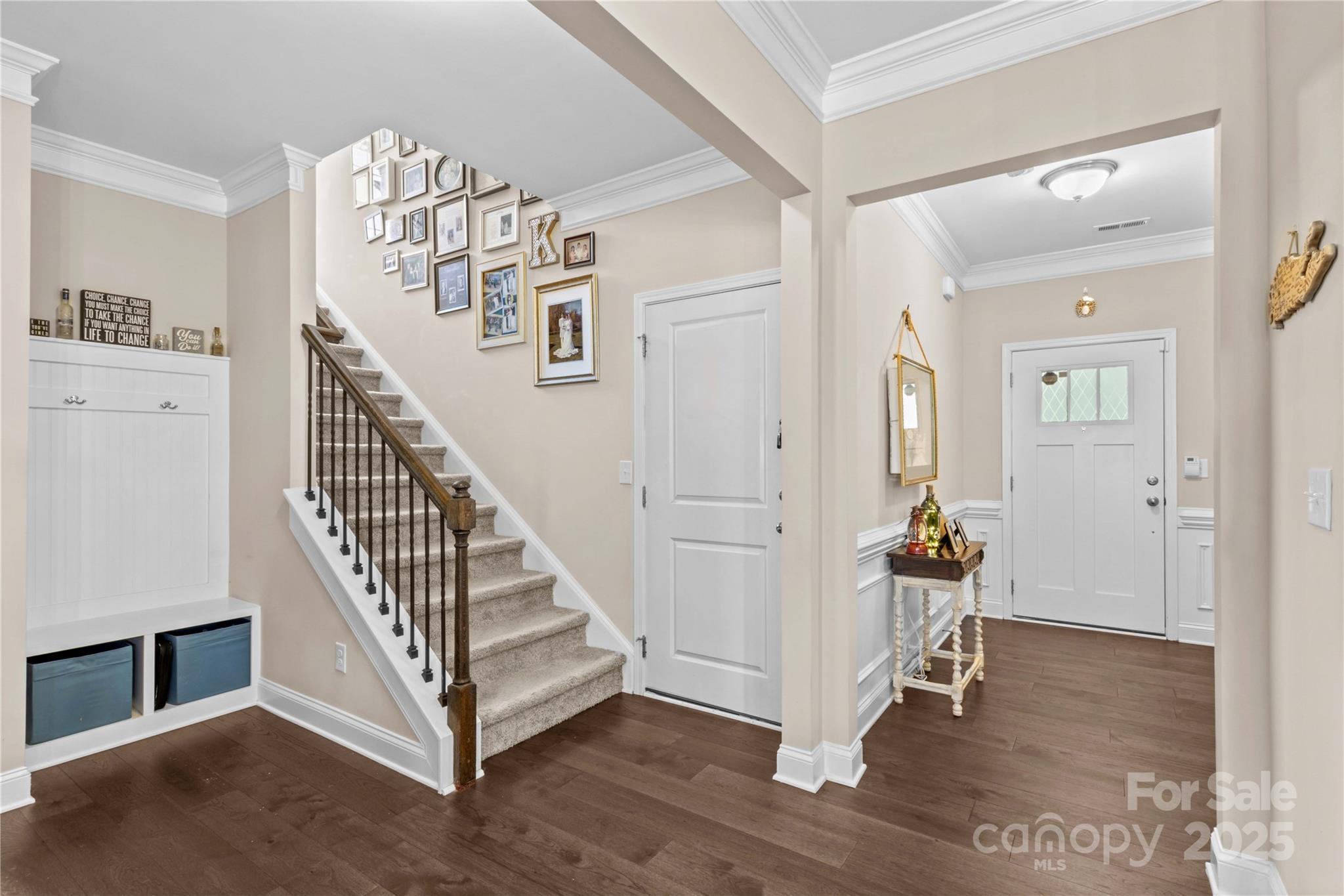 3835 Norman View Drive