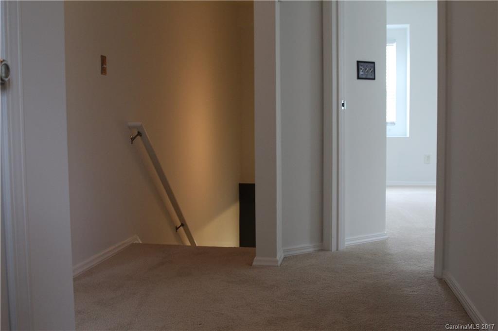 Hamilton Lakes - Residential