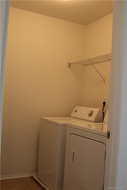 Hamilton Lakes - Residential