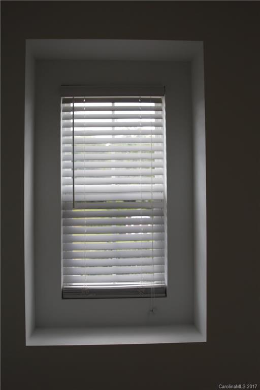 Hamilton Lakes - Residential