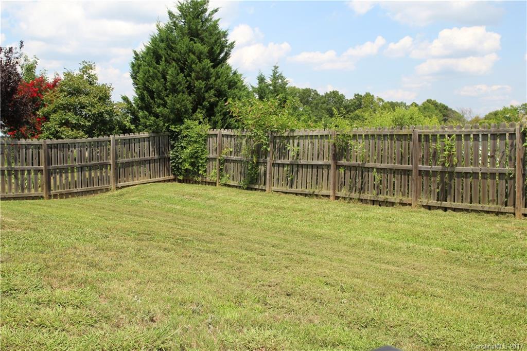 Hamilton Lakes - Residential