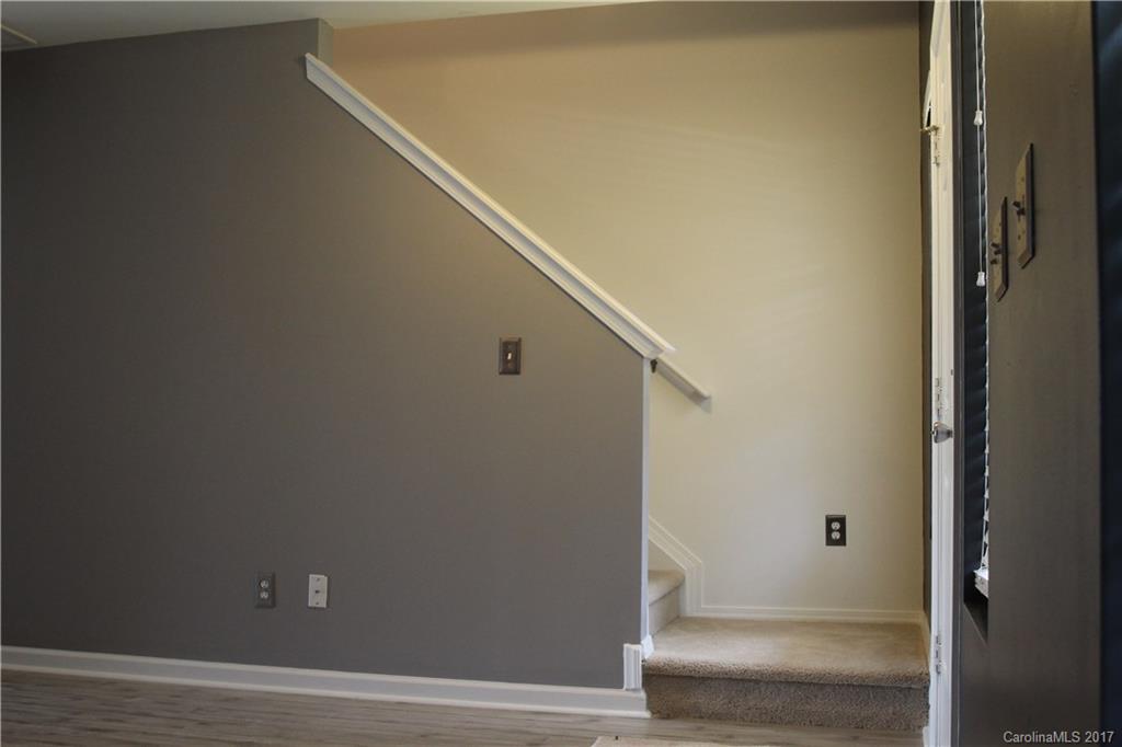 Hamilton Lakes - Residential