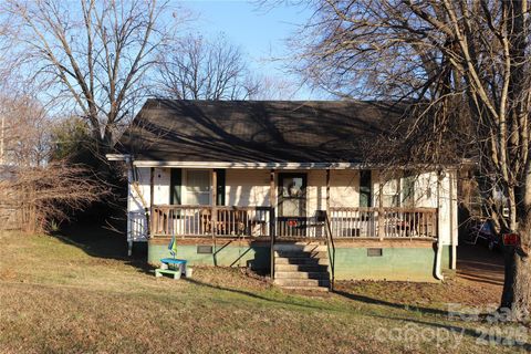 Photo of 1015 9th Street, Statesville, NC 28677 (MLS # 4362855)