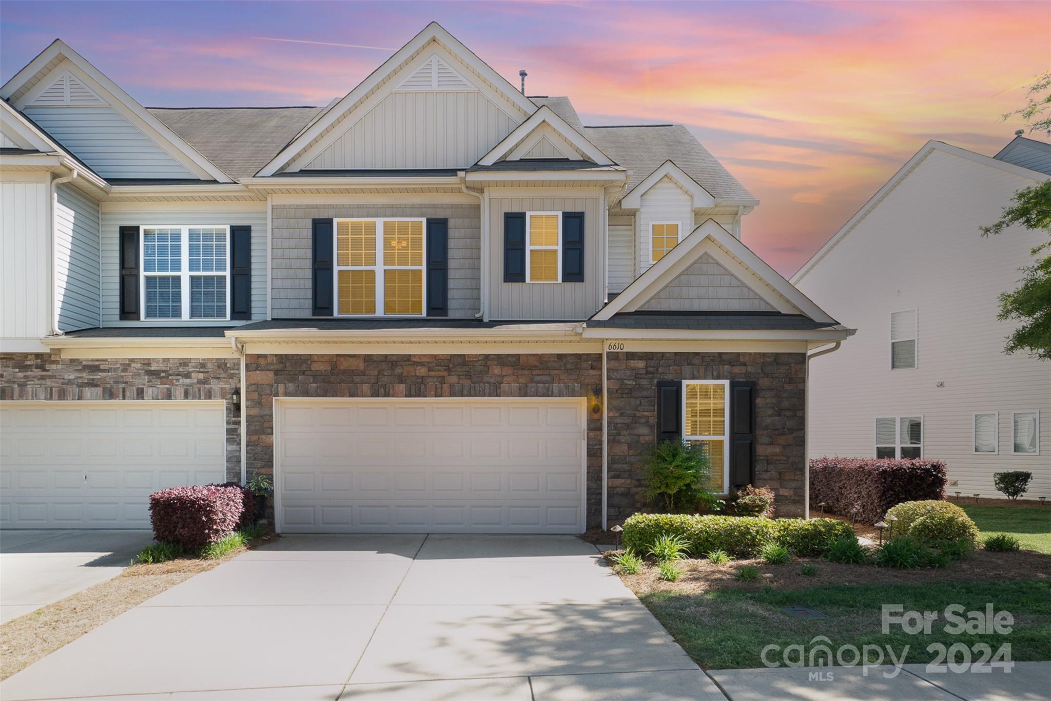 Park South Station - Residential