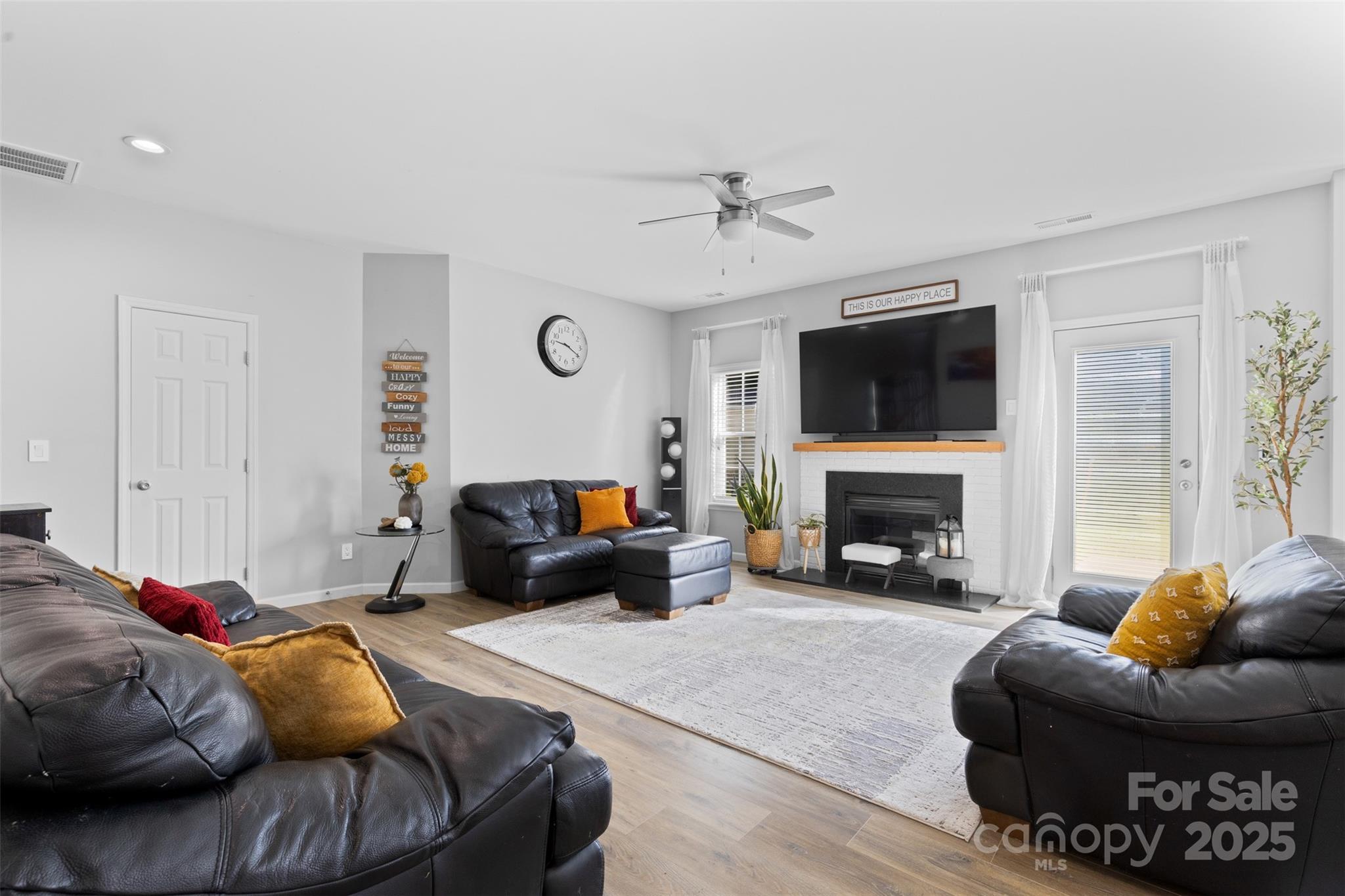 5822 Parkstone Drive