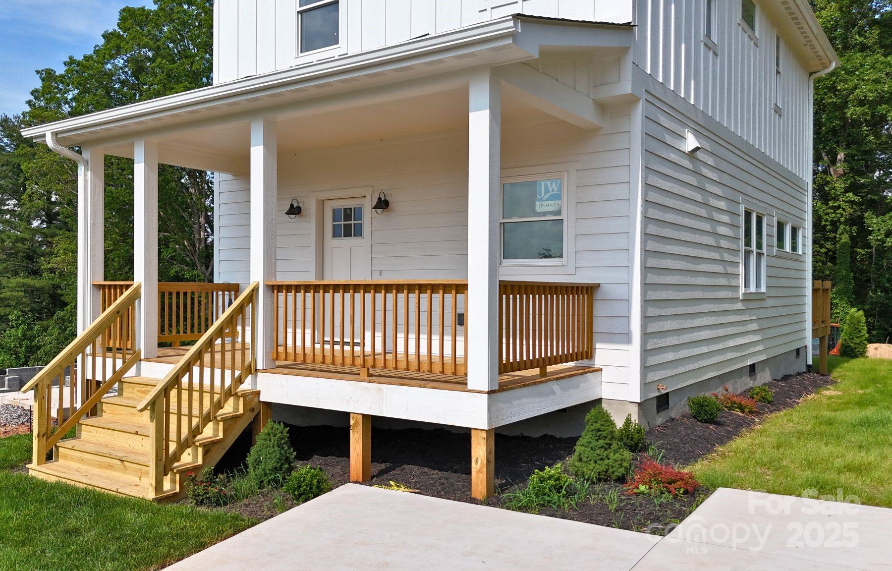 33 Loblolly Lane