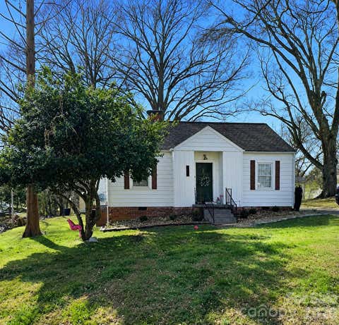 Photo of 506 S Cedar Street, Lincolnton, NC 28092 (MLS # 4414966)