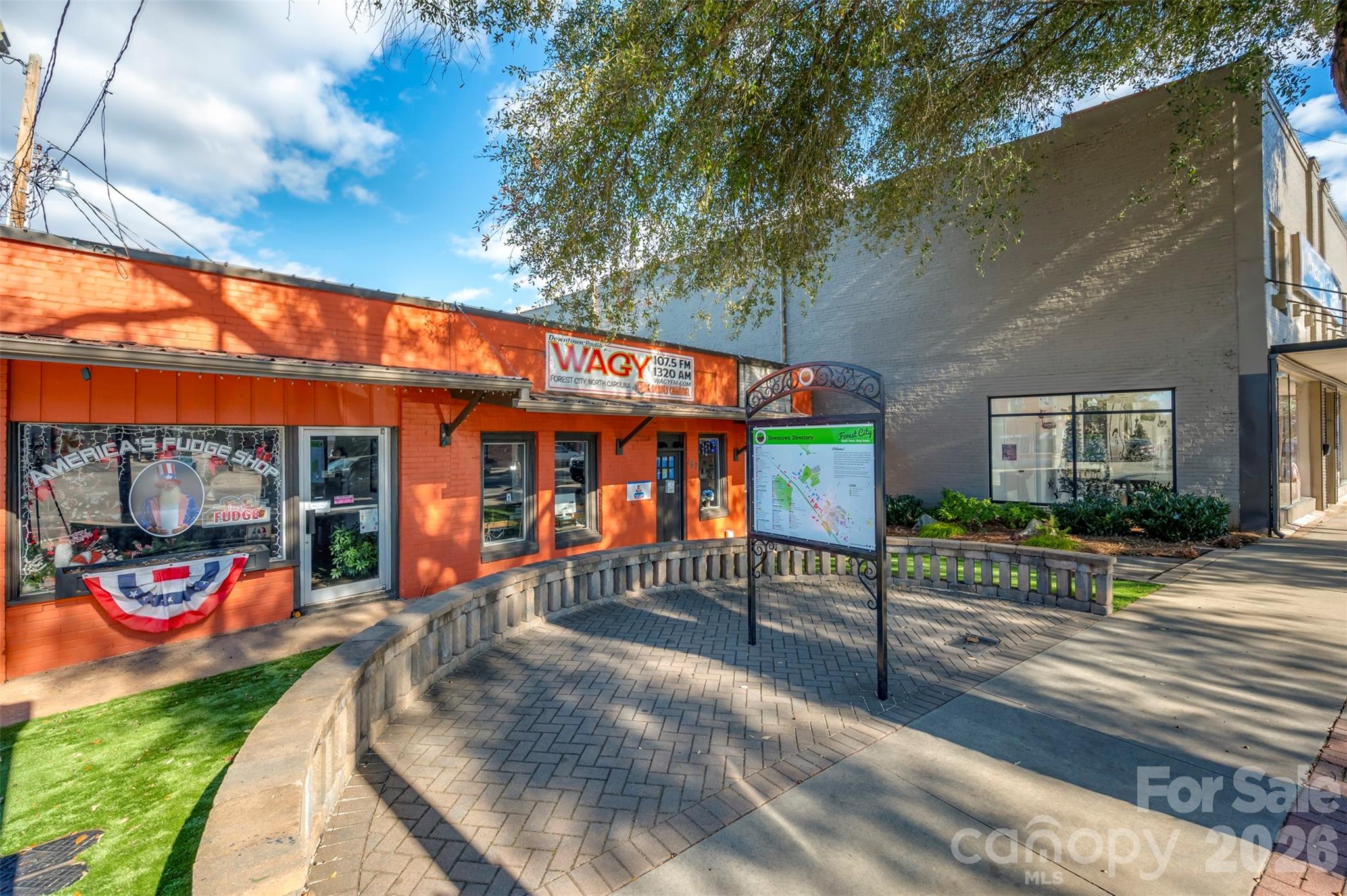 155/157 E Main Street