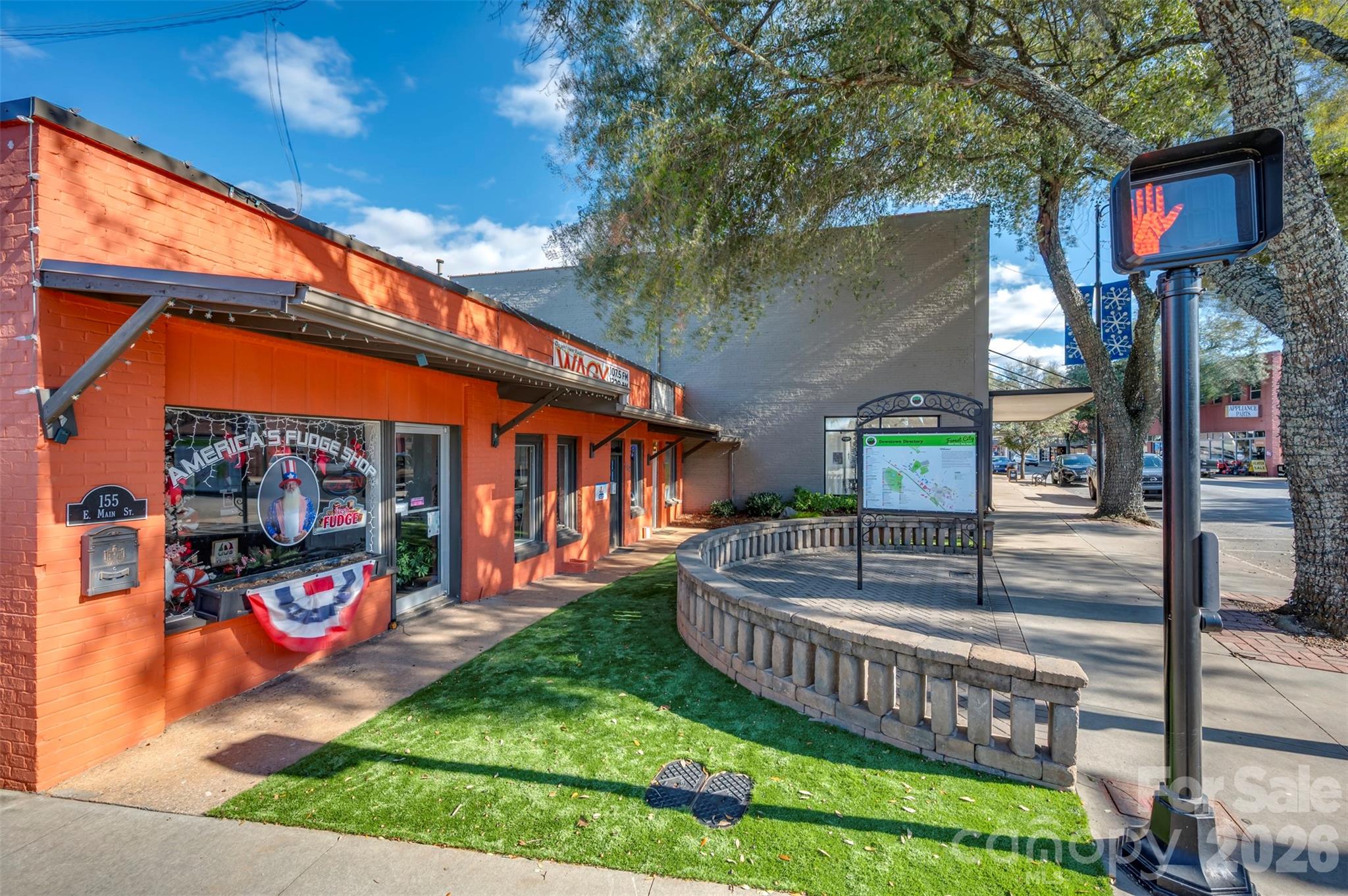 155/157 E Main Street