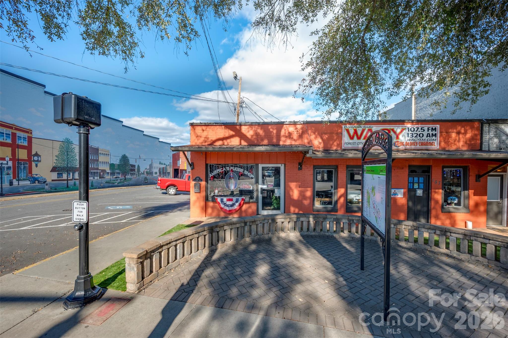 155/157 E Main Street