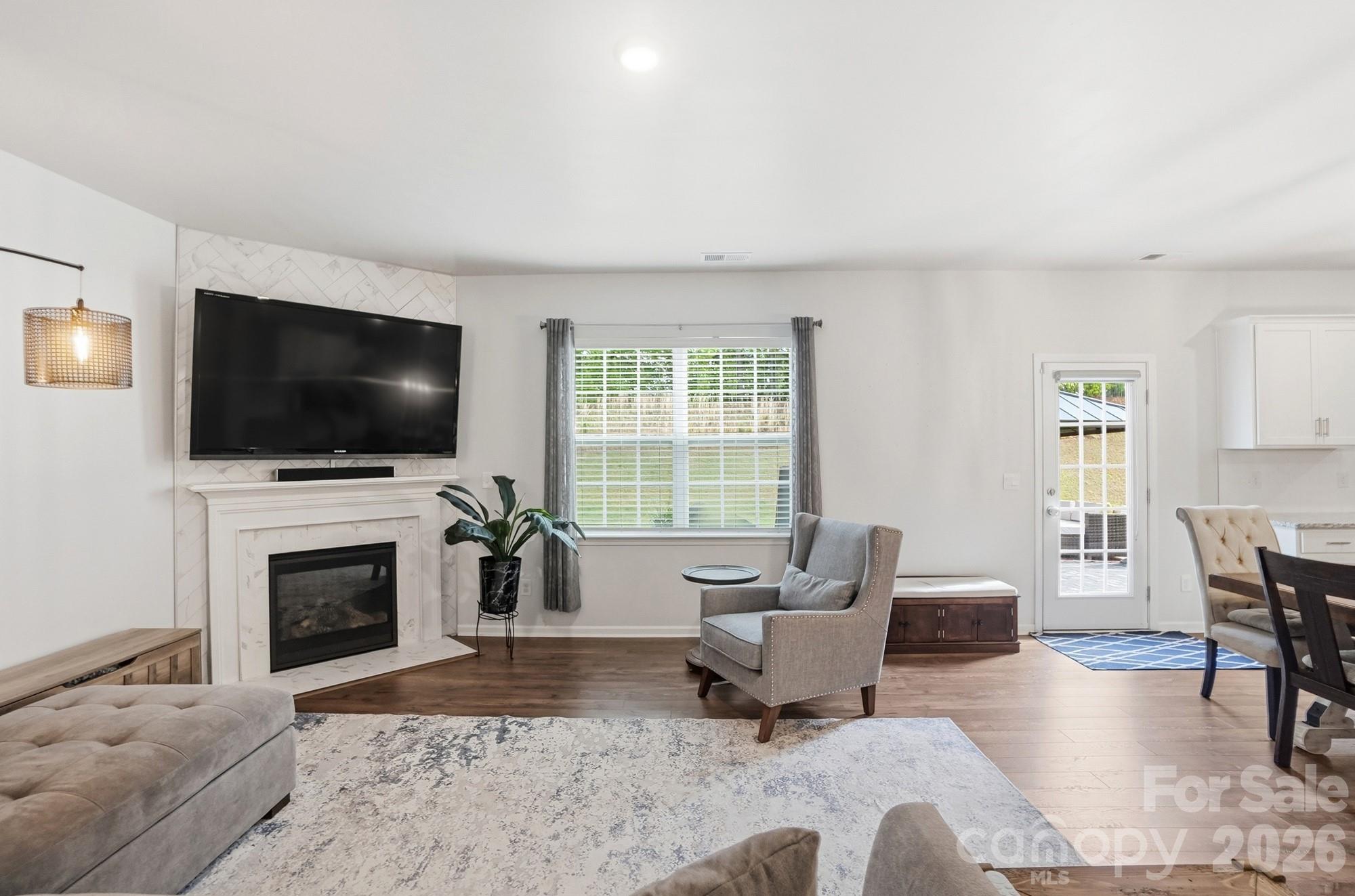 Calvin Creek - Residential