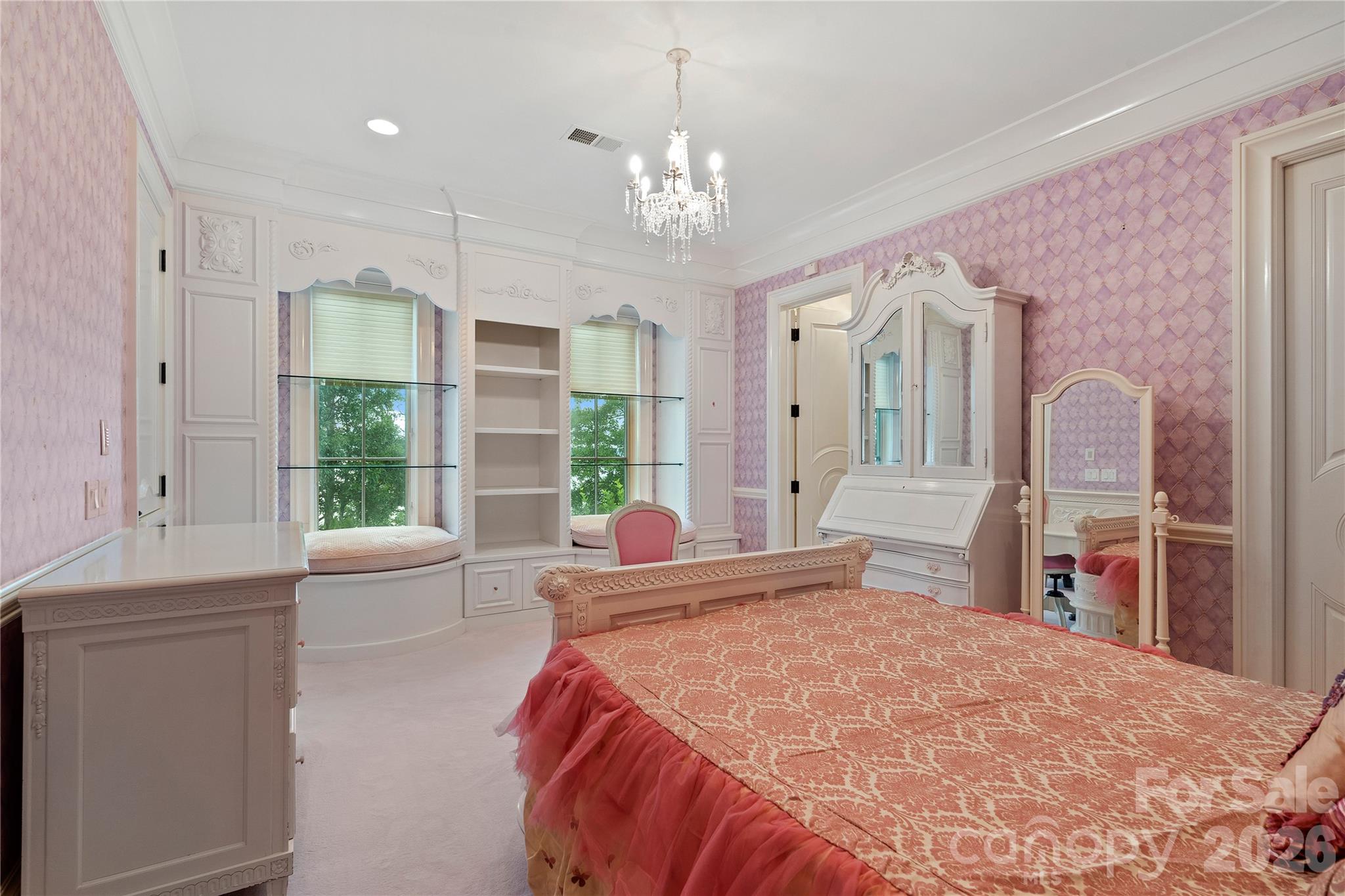 The Peninsula - Residential