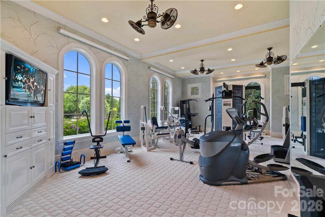 The Peninsula - Residential