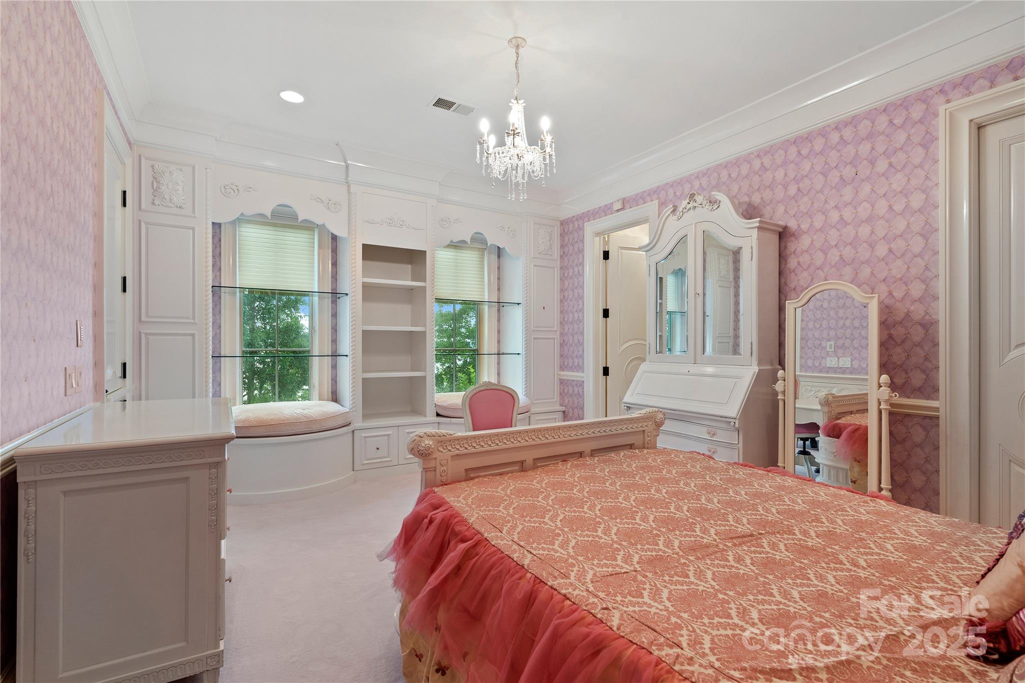 The Peninsula - Residential