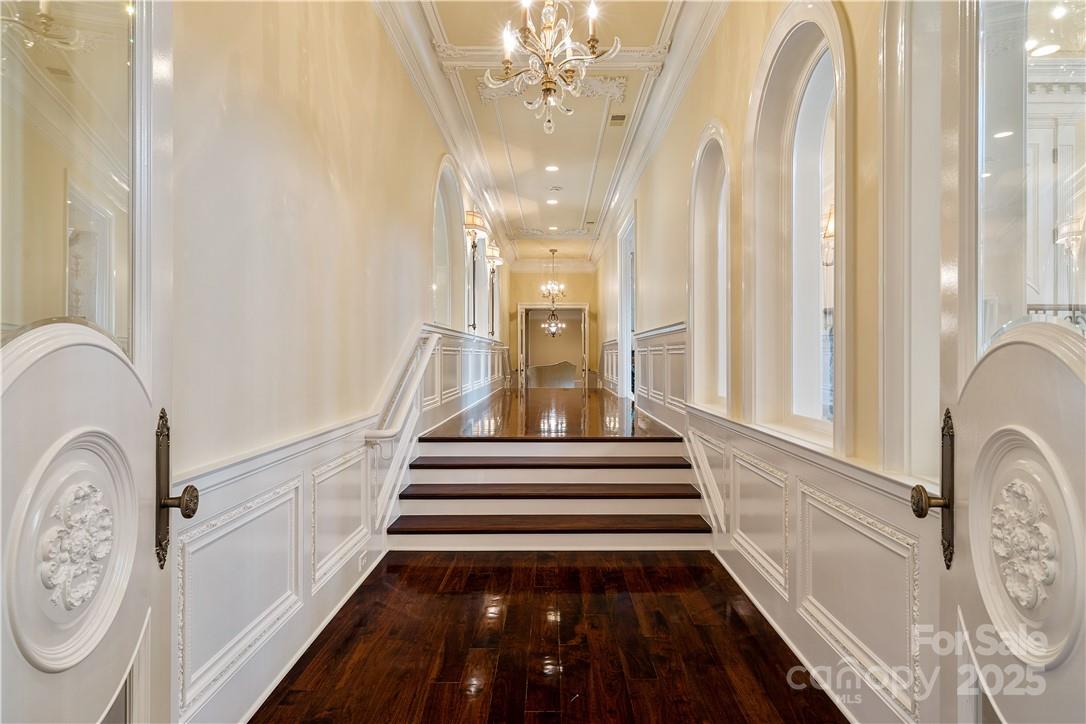 The Peninsula - Residential