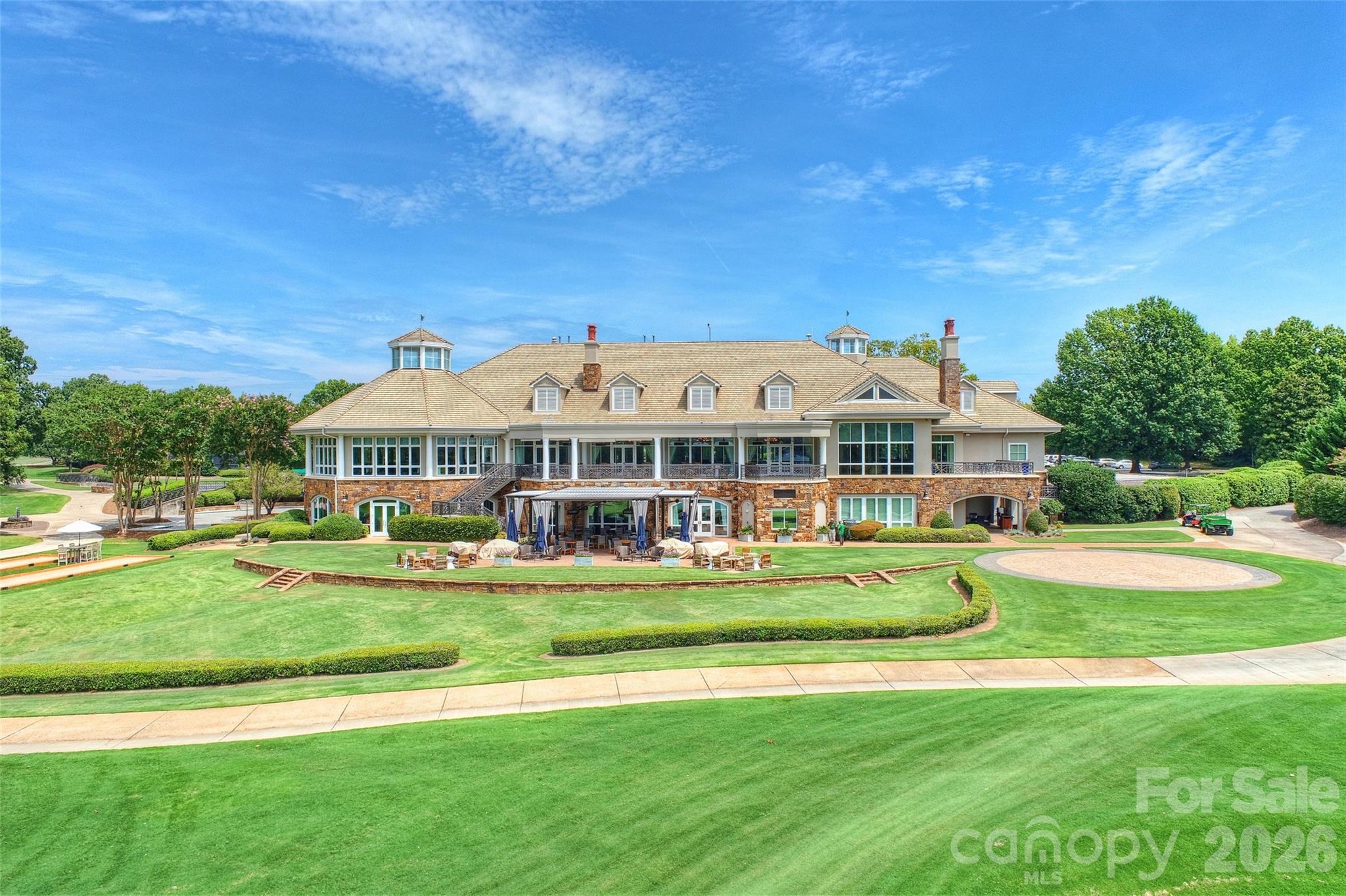 The Peninsula - Residential