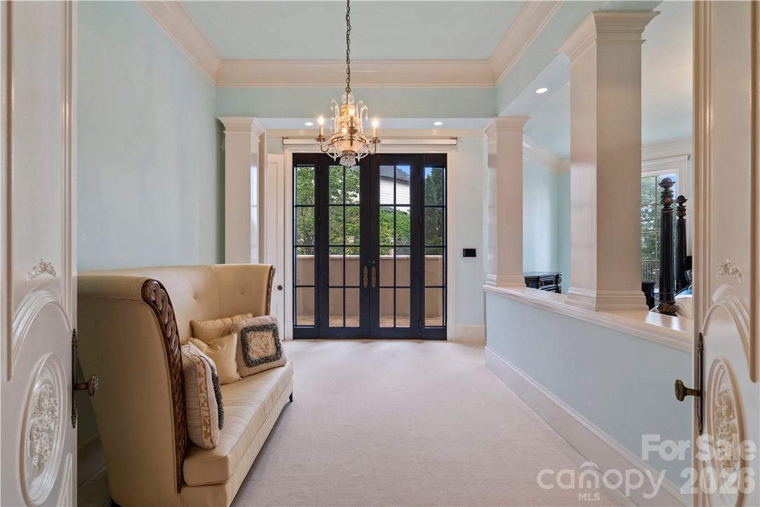 The Peninsula - Residential