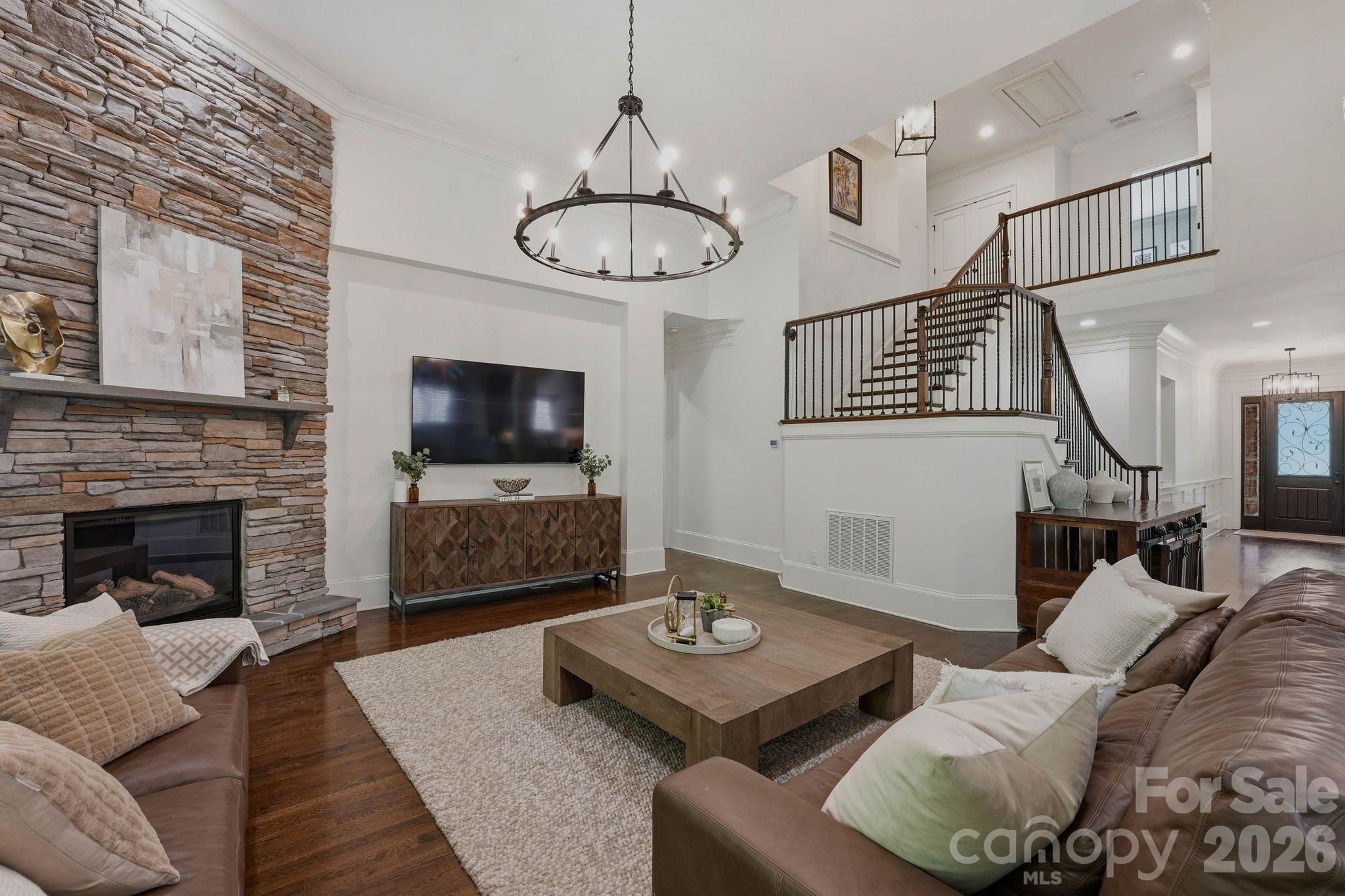 221 Glenmoor Drive
