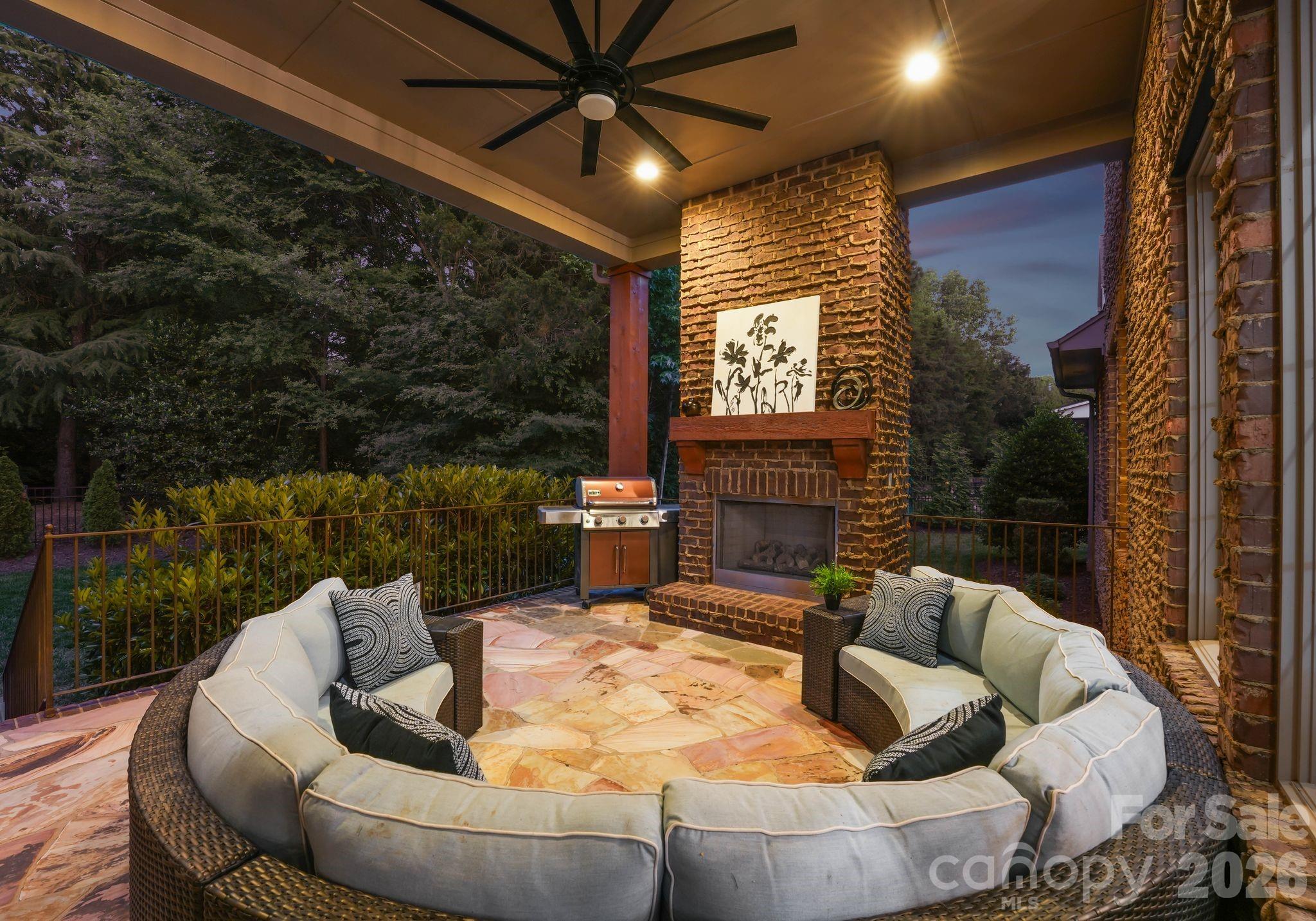 221 Glenmoor Drive
