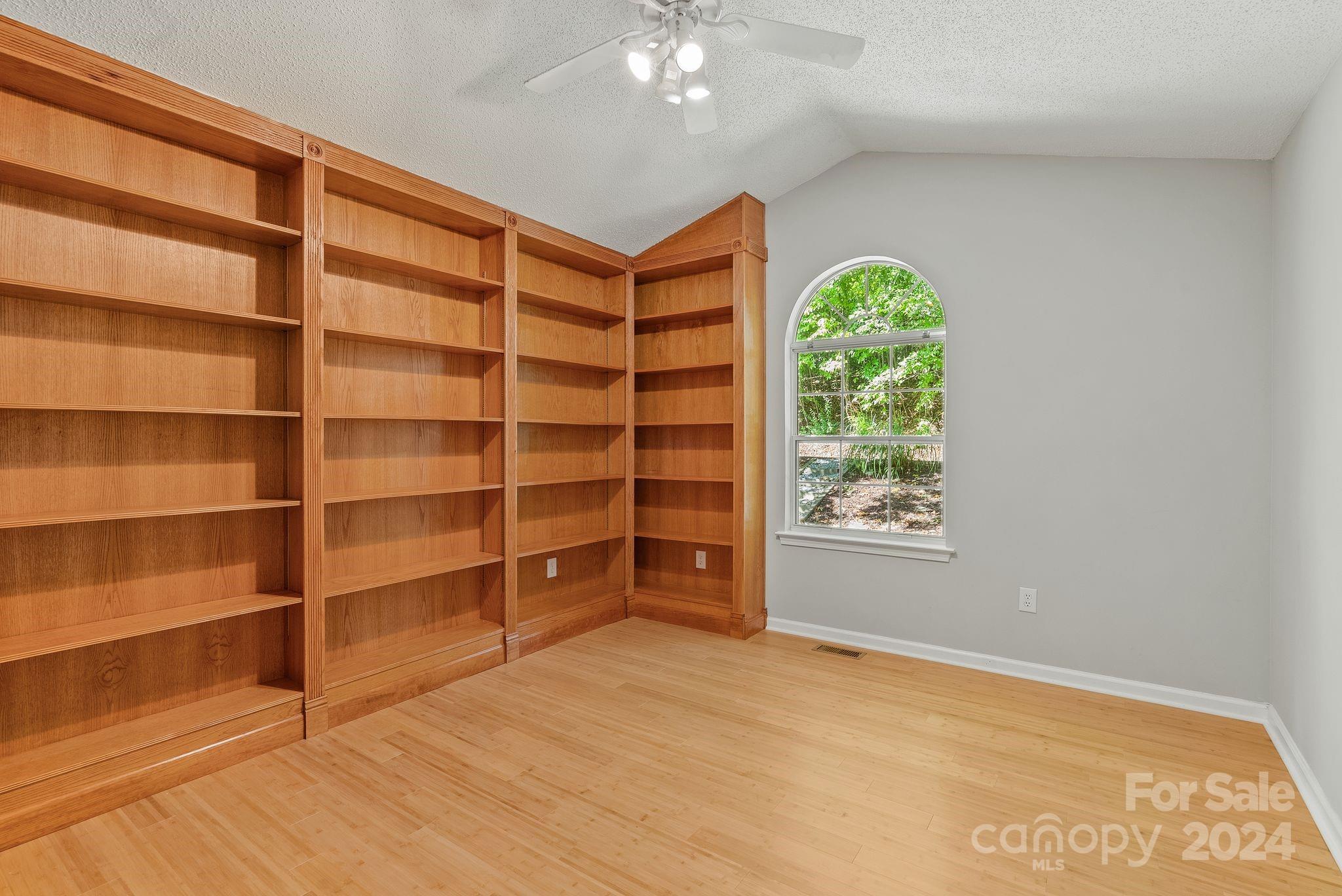 Foxwood - Residential