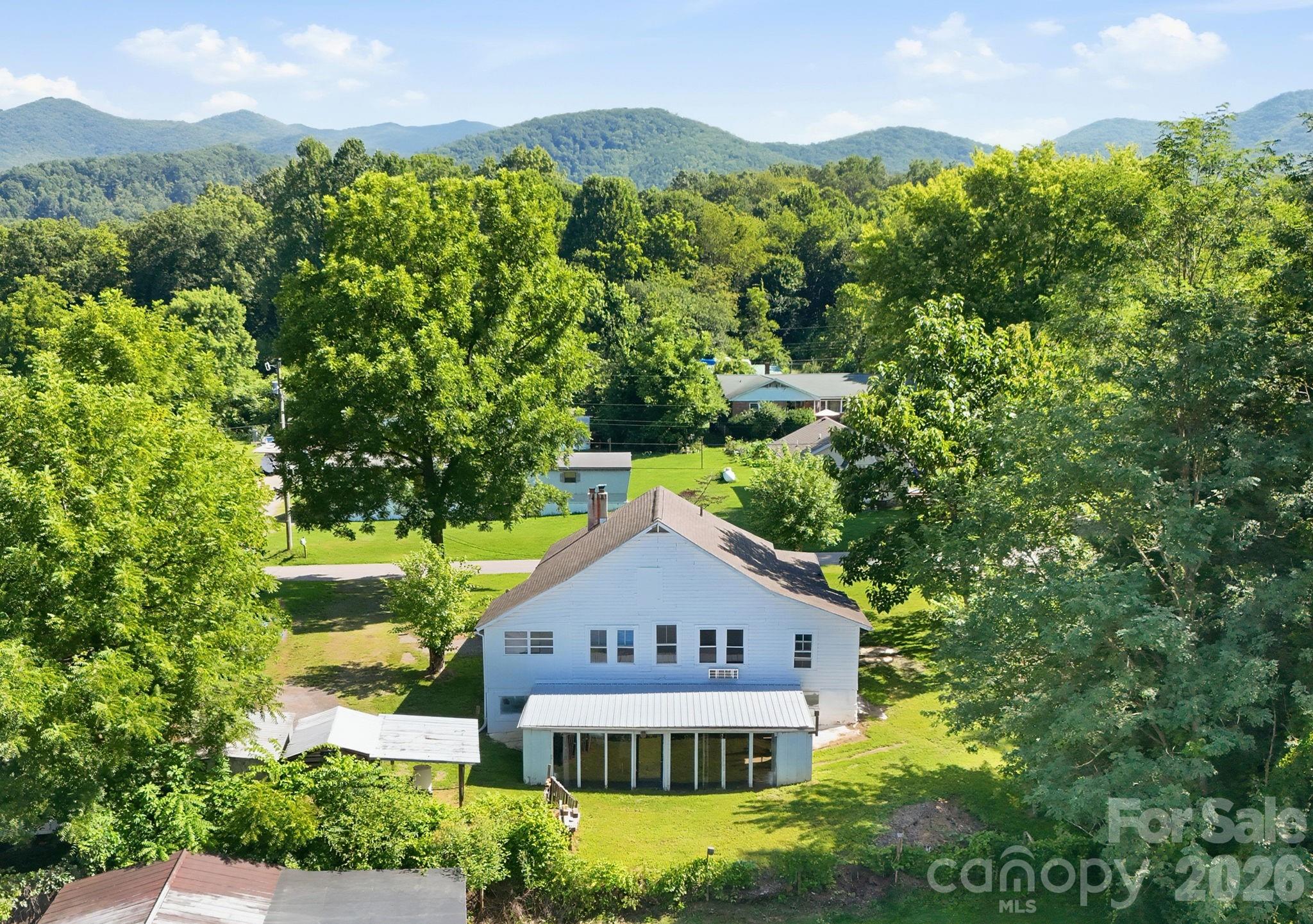 114 Old State Ten Road, Black Mountain, NC, 28711