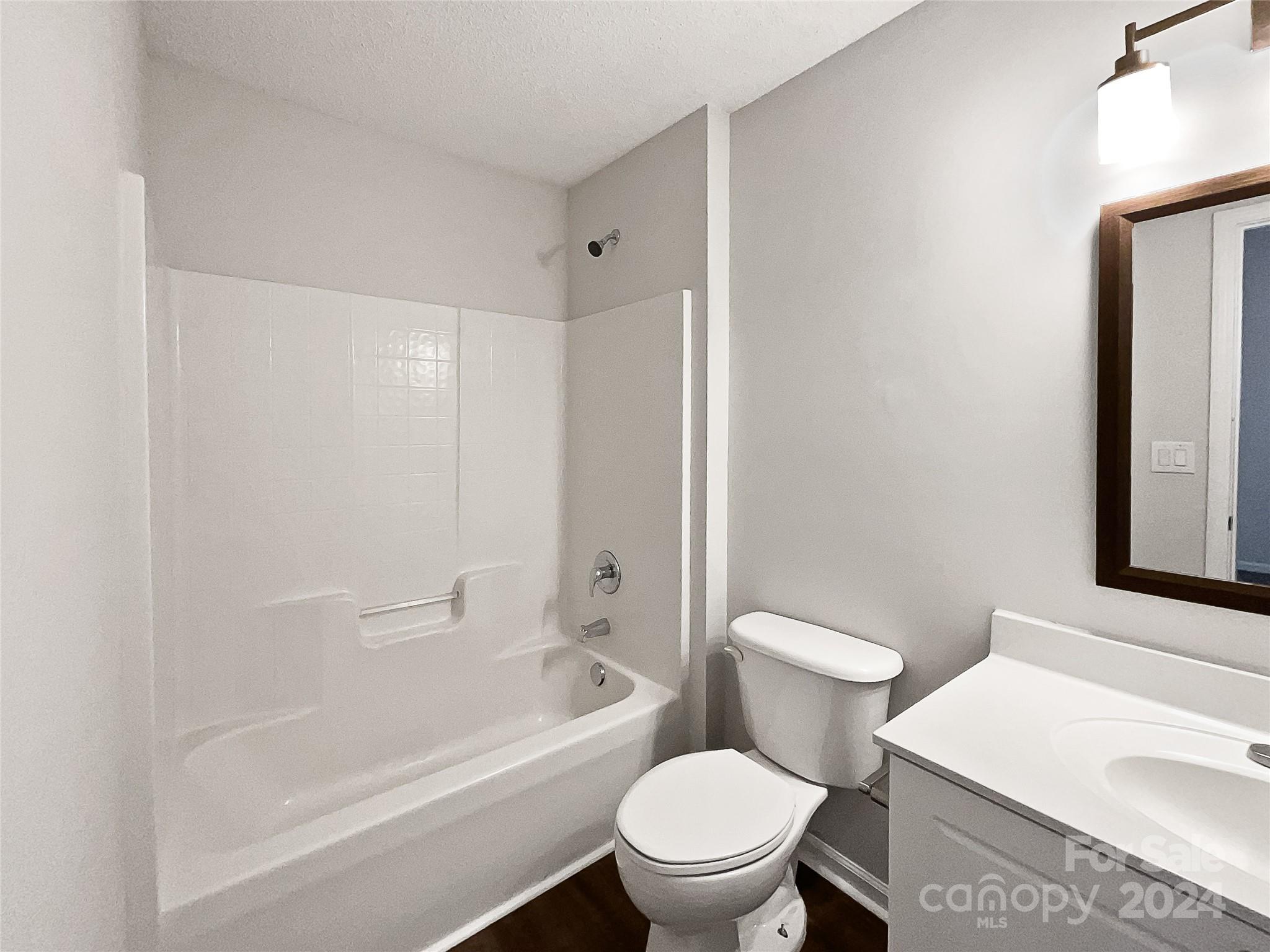 Savannah Townhomes - Residential