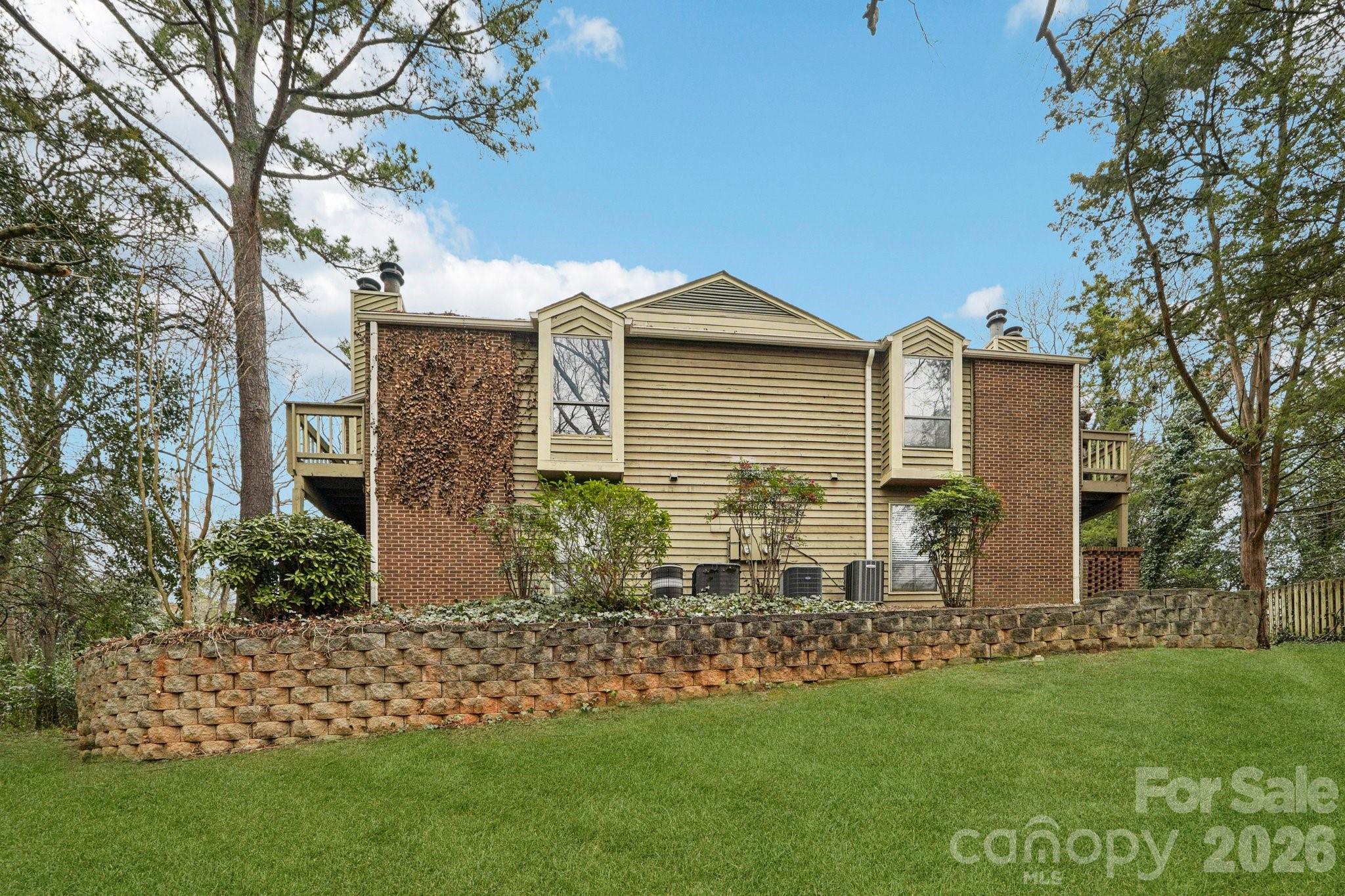 Sharon Place - Residential