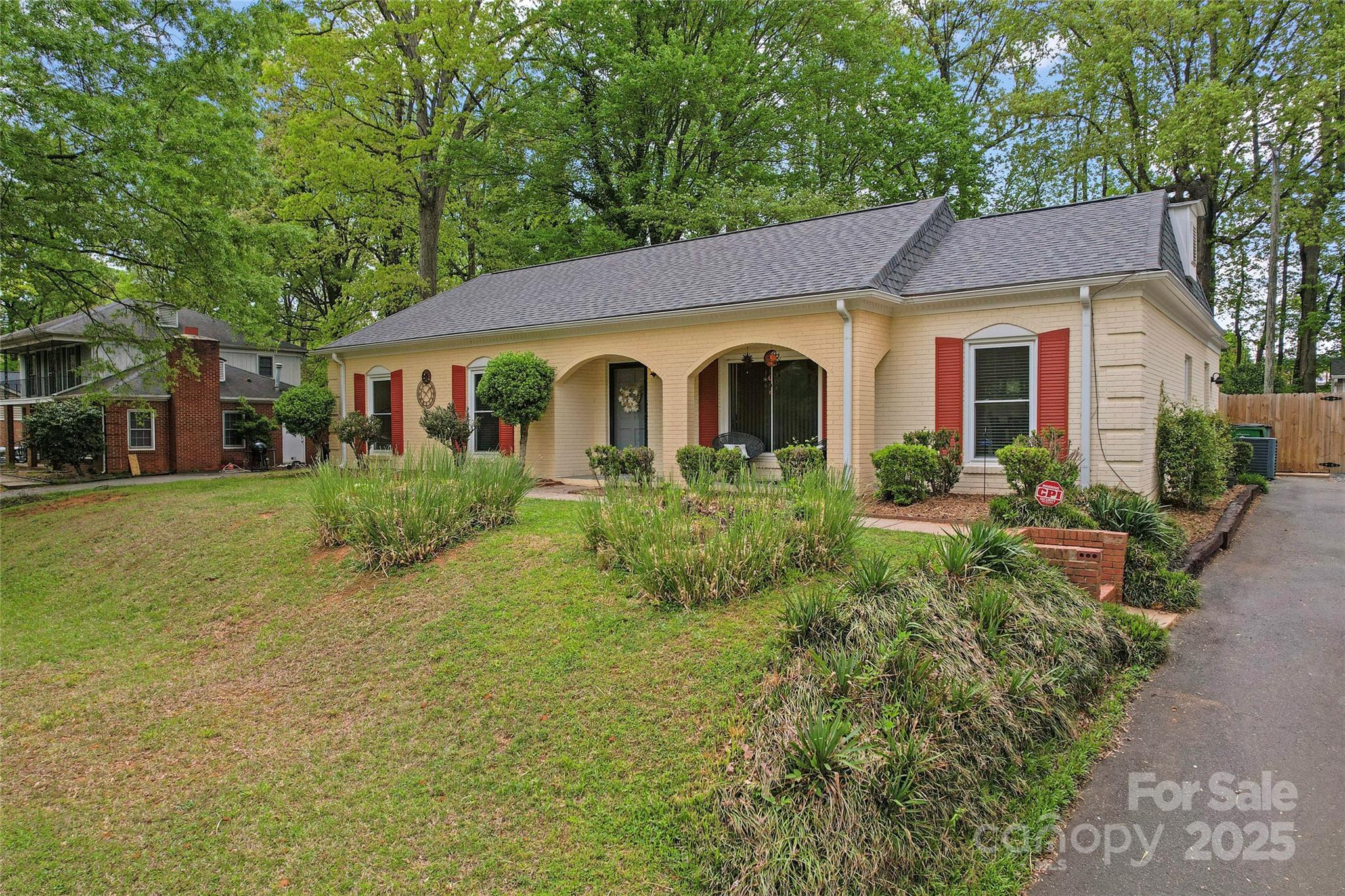 6721 Old Post Road