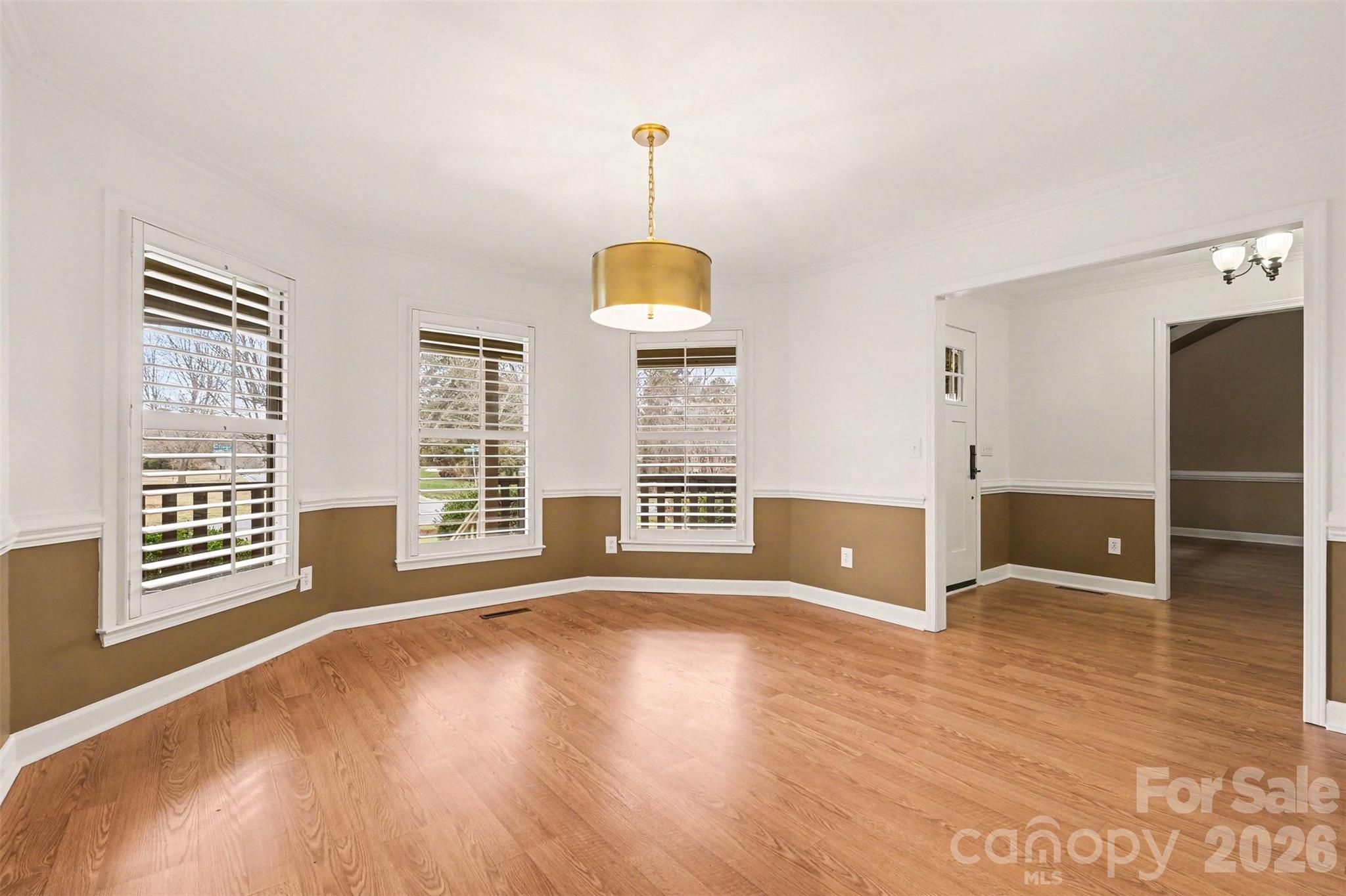 818 Mcgregor Drive NE