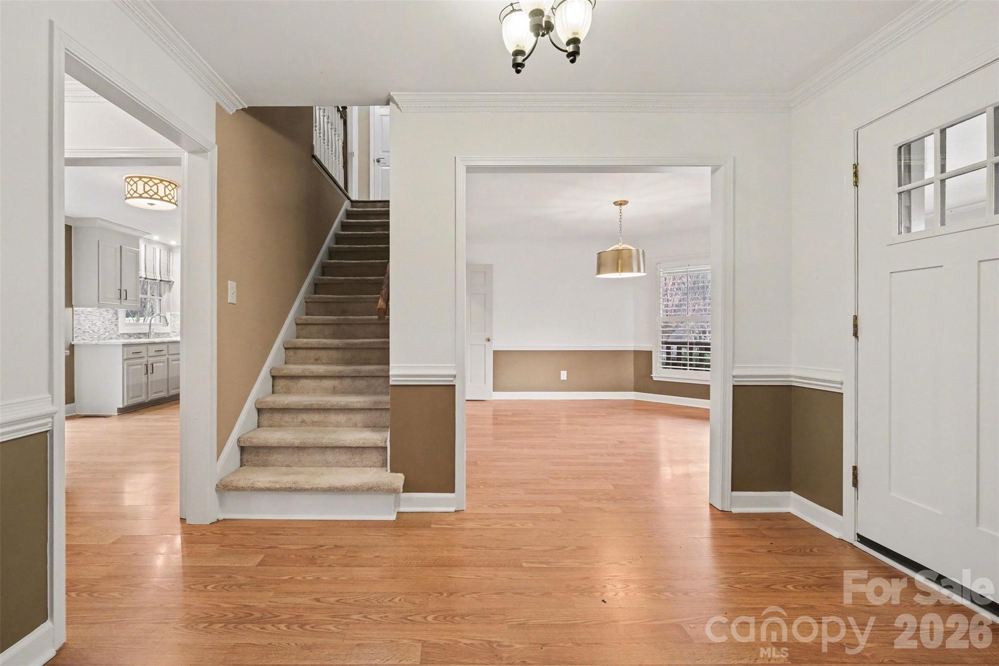 818 Mcgregor Drive NE