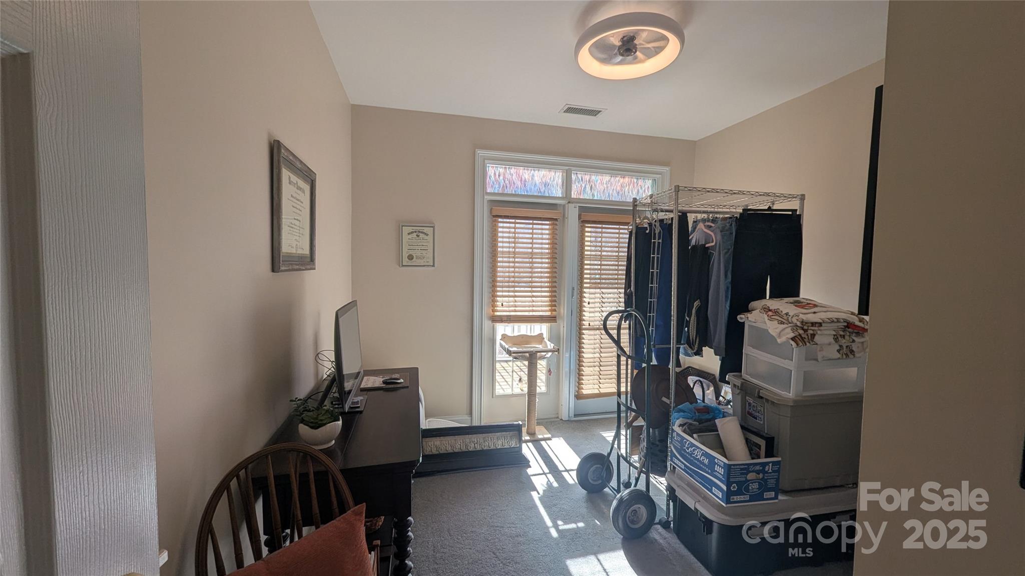 The Mountain Condominium - Residential