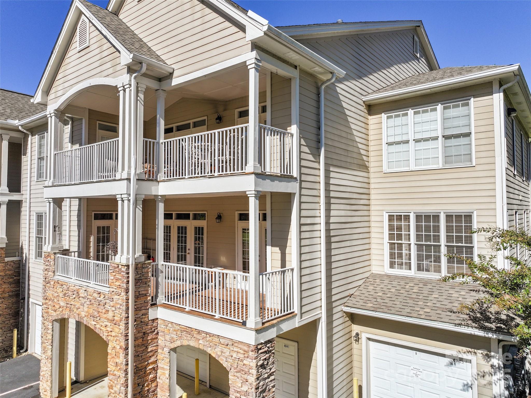 The Mountain Condominium - Residential