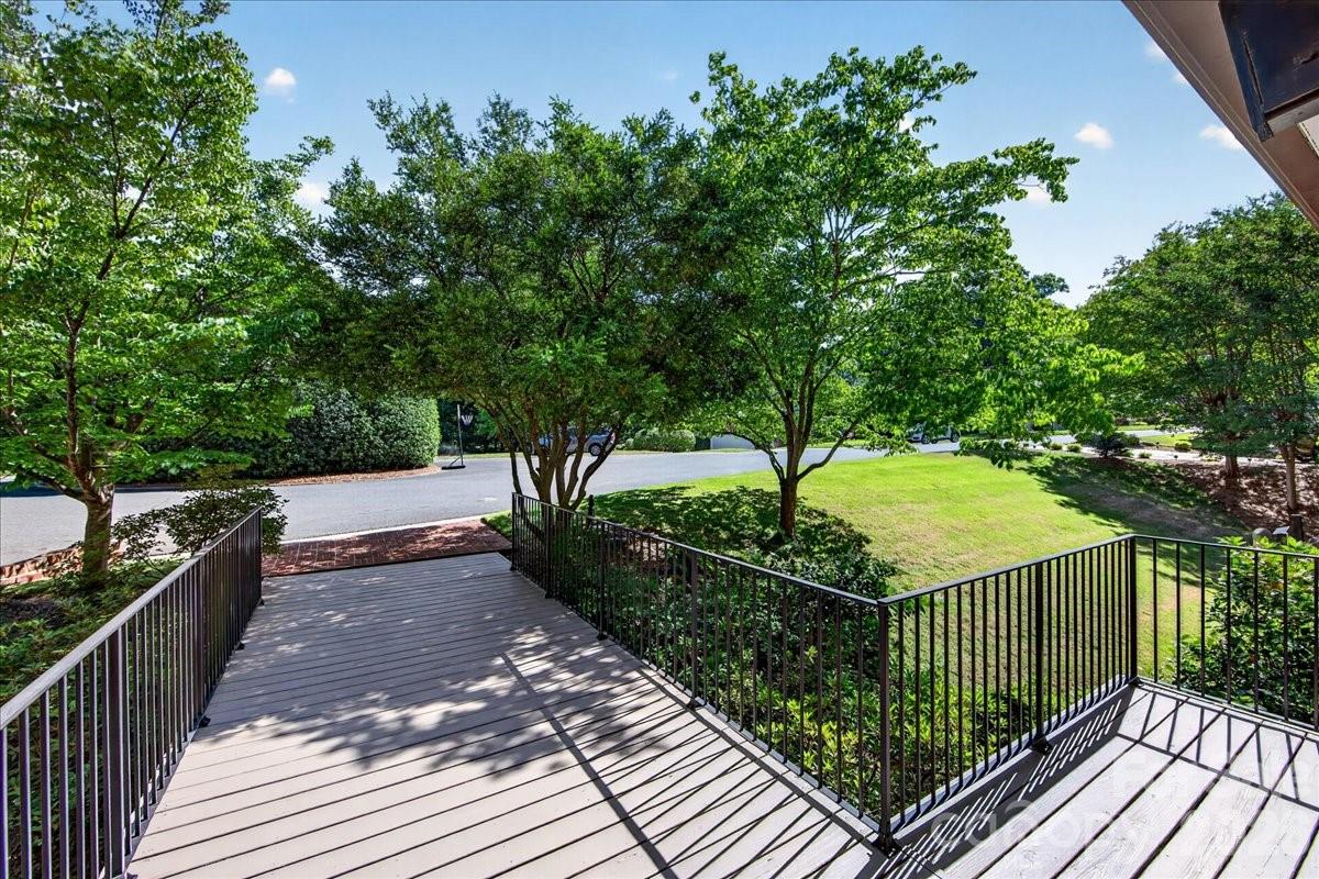 3409 Knob Hill Court