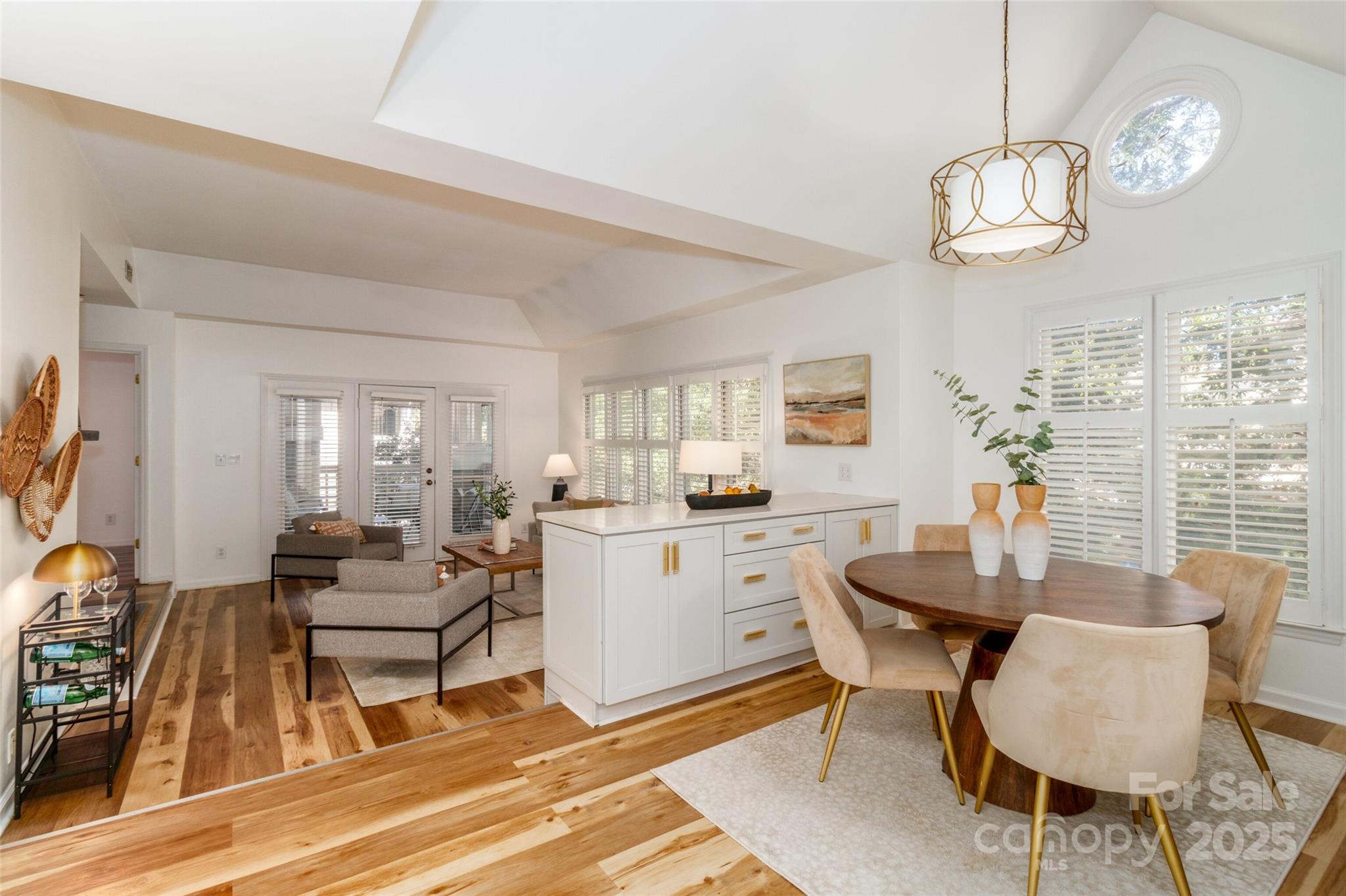 318 Queens Road 9