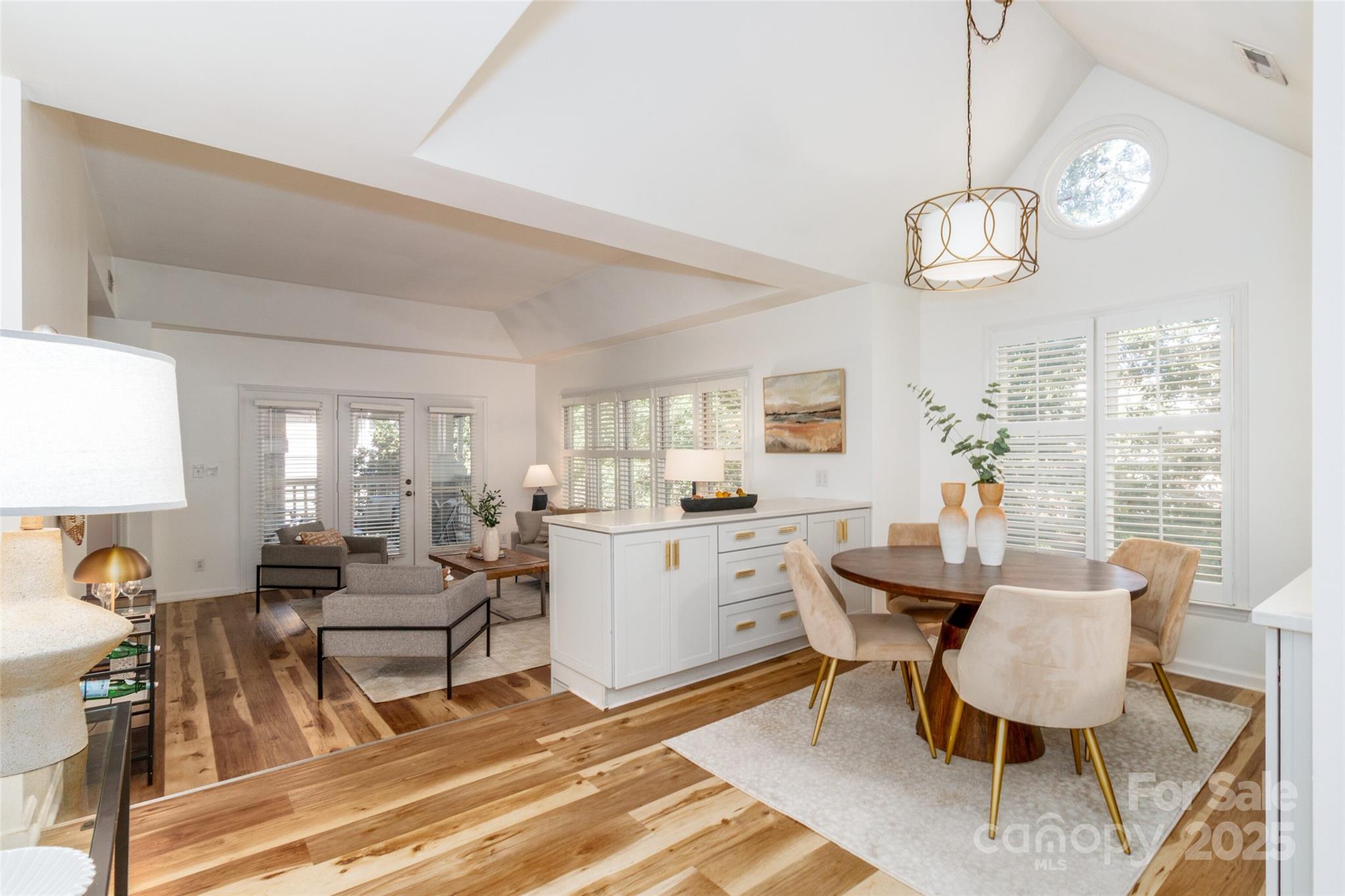 318 Queens Road 9