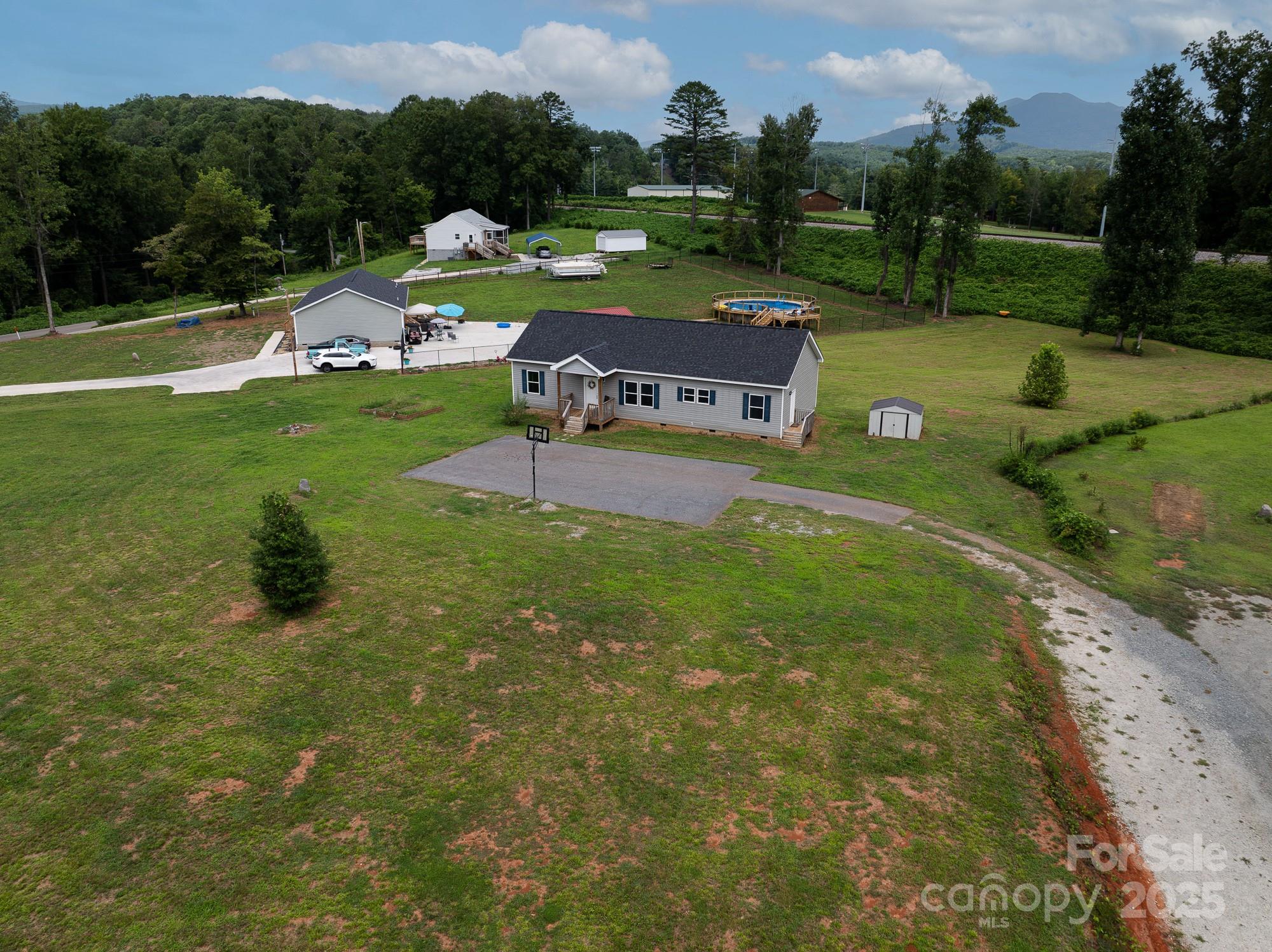 Rivers Crossing at Lake James - Residential