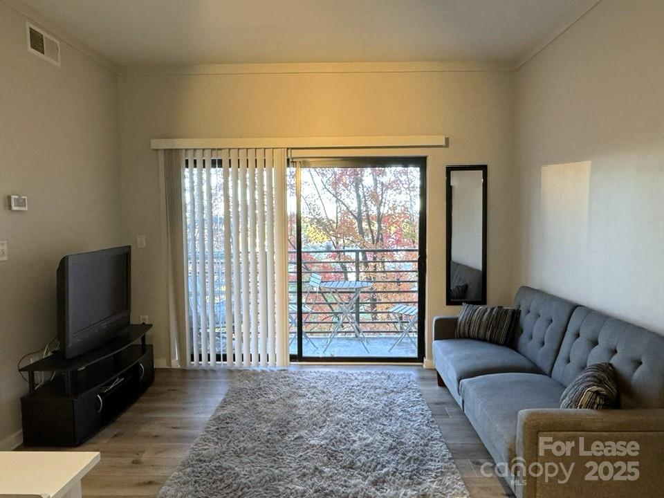 715 N Church Street 414