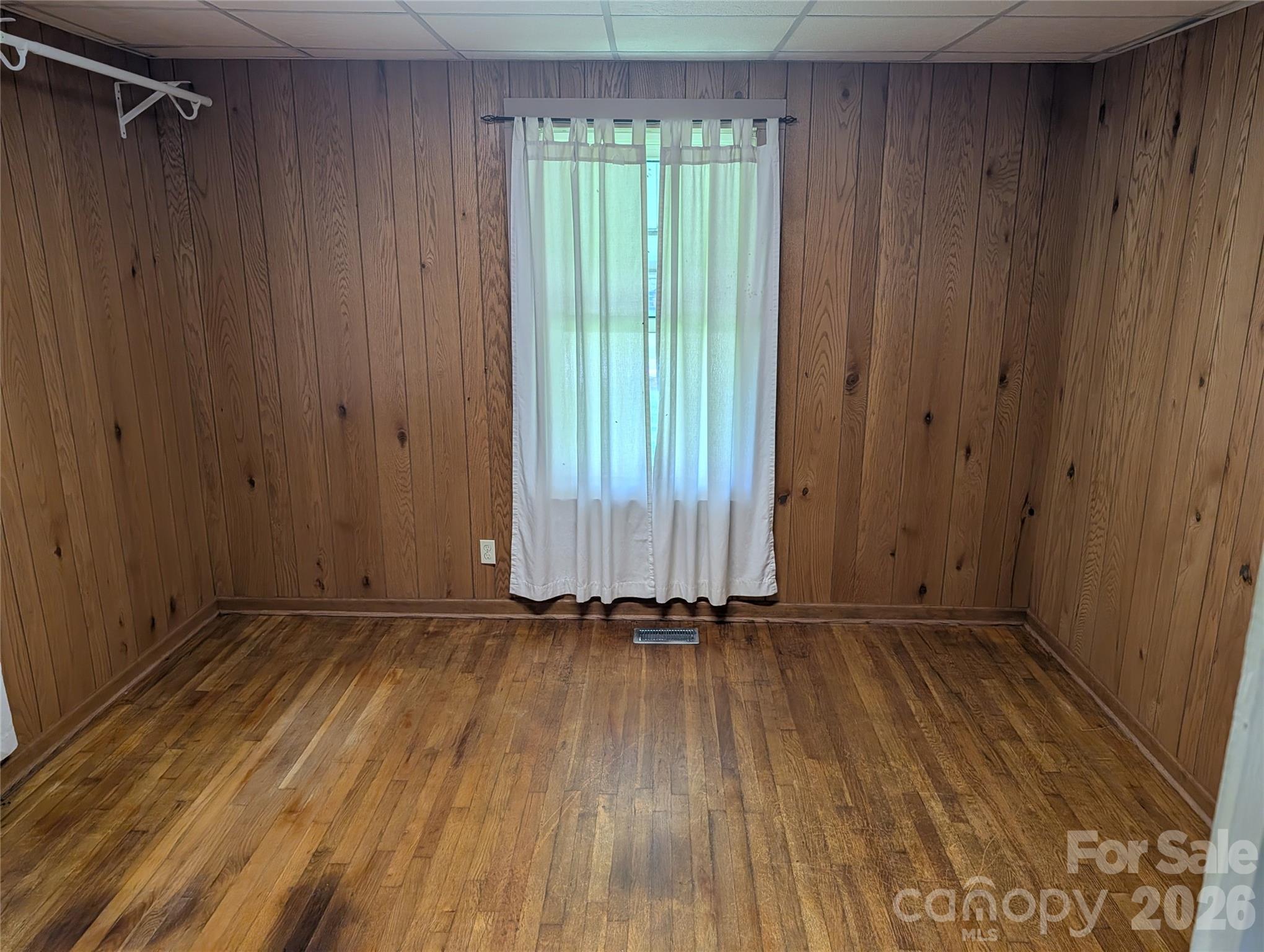 303 2nd Street