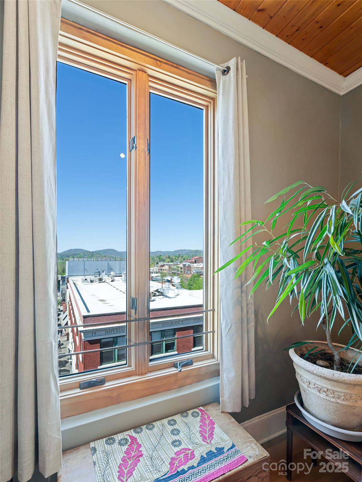 35 Patton Avenue 402