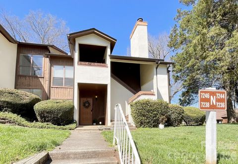 Photo of 7236 Winery Lane, Charlotte, NC 28227 (MLS # 4358746)