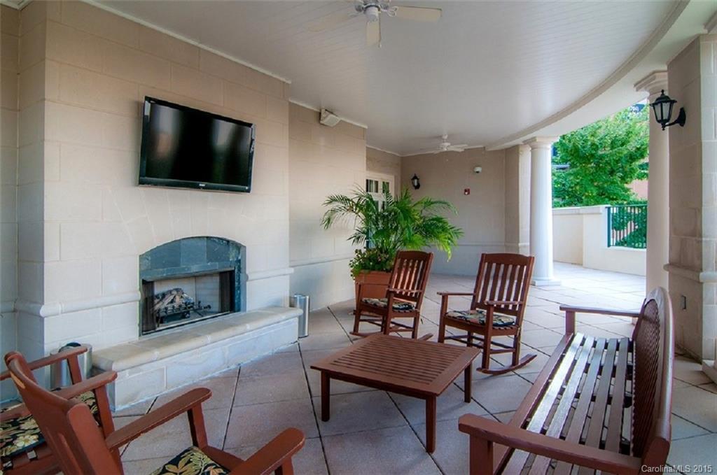 Fifth and Poplar - Residential Lease