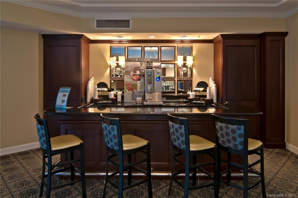 Fifth and Poplar - Residential Lease