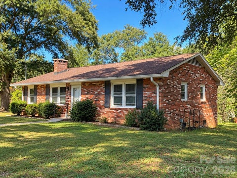 Photo of 697 Island Ford Road, Mooresboro, NC 28043 (MLS # 4430696)